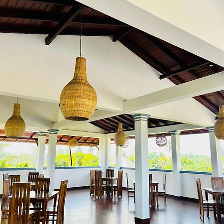Crystal Wave Holiday Resort Polhena Matara Exterior foto