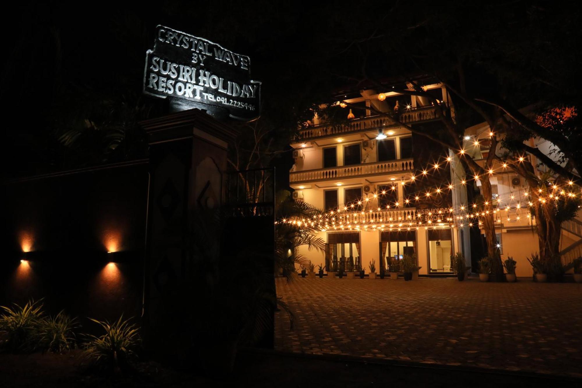 Crystal Wave Holiday Resort Polhena Matara Exterior foto