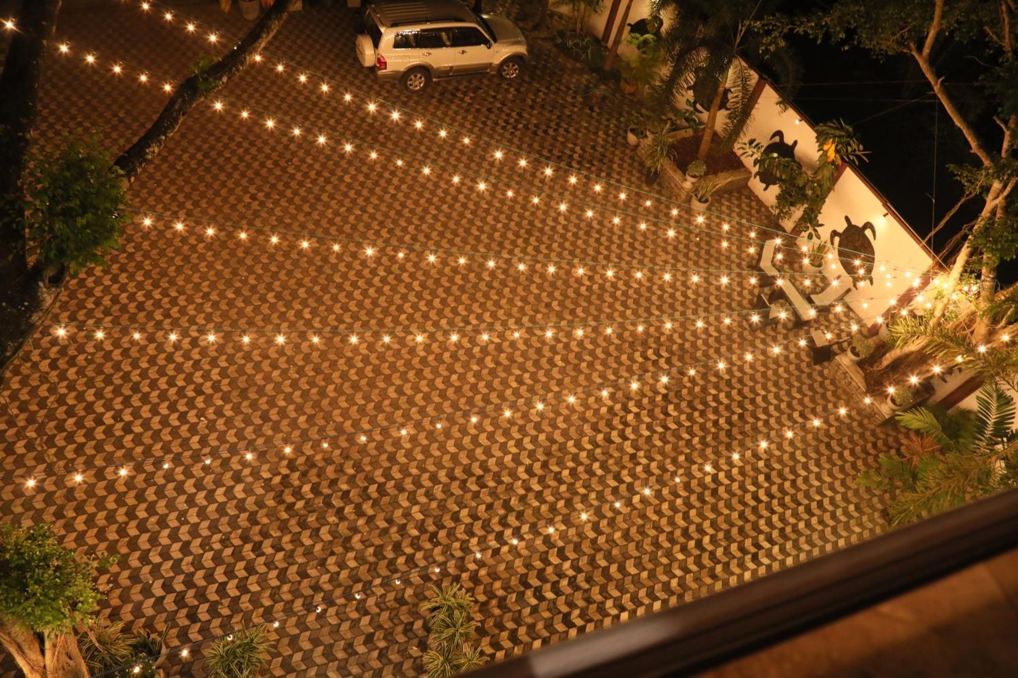 Crystal Wave Holiday Resort Polhena Matara Exterior foto